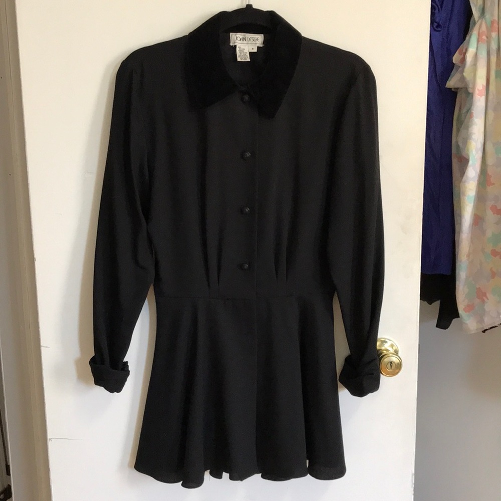Joan Leslie sophistiqué black dress